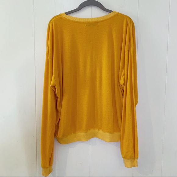 NWT Wildfox “Let’s Twist” Egg Yolk Yellow Graphic Sweatshirt M - Picture 3 of 9